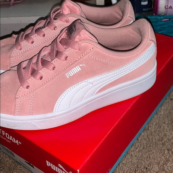 Pumas - Picture 2 of 4